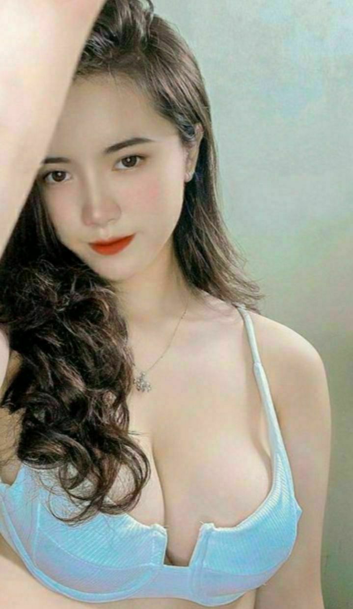 Lần đầu tiên D.Va hậu môn đau đớn từ Umerwatch